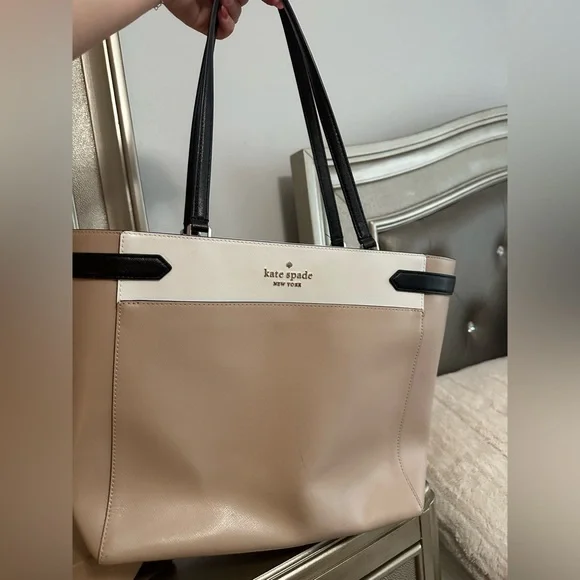Kate Spade Beige Tote Bag- SEE ALL PHOTOS AND DESCRIPTION - Picture 3 of 11